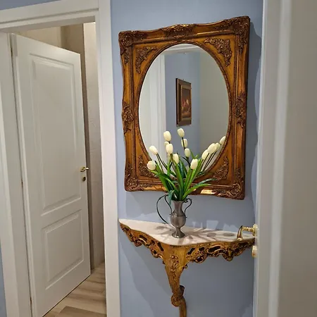 Domenico's Lejlighed *